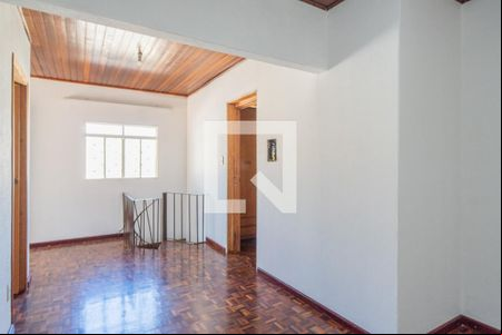 Sala de casa à venda com 3 quartos, 200m² em São José, Porto Alegre
