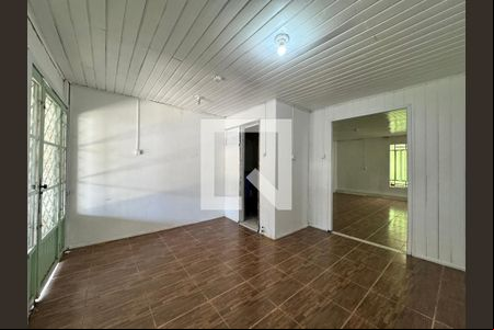 Sala de casa à venda com 3 quartos, 250m² em Santos Dumont, São Leopoldo