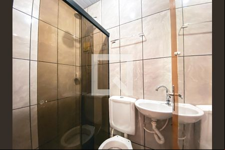 Banheiro de kitnet/studio para alugar com 1 quarto, 19m² em Vila Universitaria, São Paulo