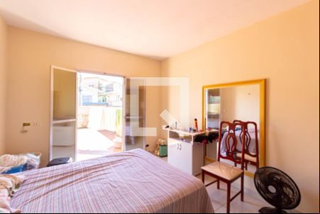 Quarto 1 de casa para alugar com 3 quartos, 250m² em Itaquera, São Paulo