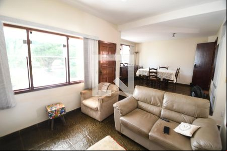 Sala 2 de casa para alugar com 4 quartos, 258m² em Jardim das Paineiras, Campinas