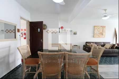 Sala de apartamento para alugar com 2 quartos, 78m² em Balneario Guarujá, Guarujá