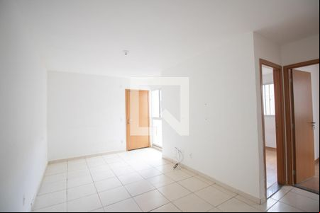 Sala de apartamento para alugar com 2 quartos, 49m² em Tribobó, São Gonçalo