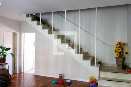 Sala de casa à venda com 4 quartos, 273m² em Umuarama, Osasco