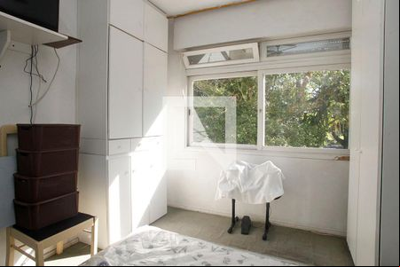 Suíte de apartamento para alugar com 3 quartos, 90m² em Rio Branco, Porto Alegre