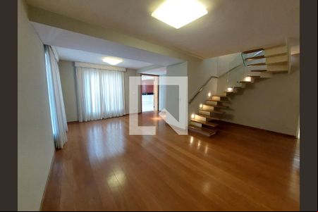 sala 1 de casa para alugar com 4 quartos, 350m² em São Bento, Belo Horizonte