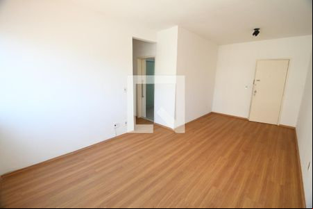 Sala de apartamento à venda com 2 quartos, 74m² em Cambuí, Campinas
