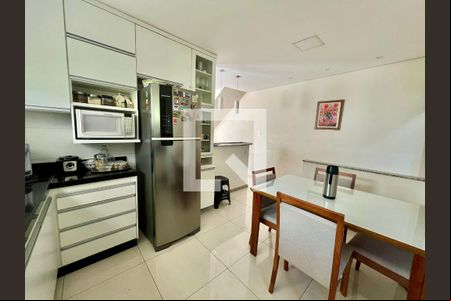 Cozinha de casa para alugar com 3 quartos, 200m² em Vila Cloris, Belo Horizonte