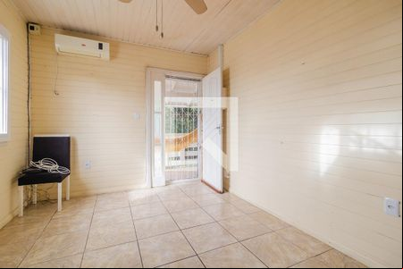 Sala de casa à venda com 6 quartos, 249m² em Vila Nova, Porto Alegre
