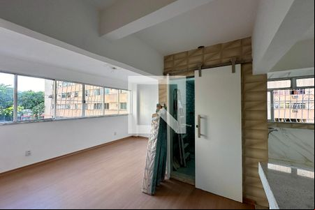 Sala de apartamento à venda com 3 quartos, 70m² em Cidade Nova, Rio de Janeiro