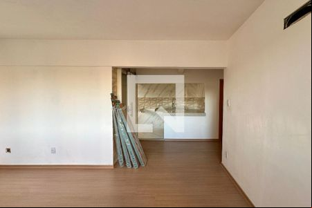 Sala de apartamento à venda com 3 quartos, 70m² em Cidade Nova, Rio de Janeiro