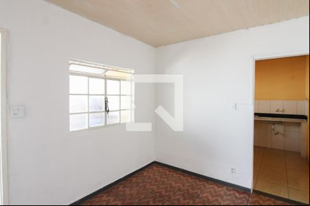 Sala de casa para alugar com 2 quartos, 60m² em São João Batista, Belo Horizonte