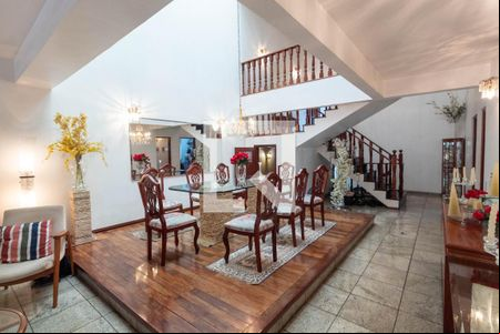 Sala de casa para alugar com 4 quartos, 500m² em Vila Ré, São Paulo