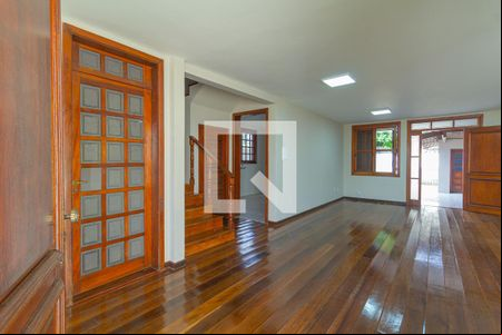 Sala de casa à venda com 4 quartos, 230m² em Harmonia, Canoas