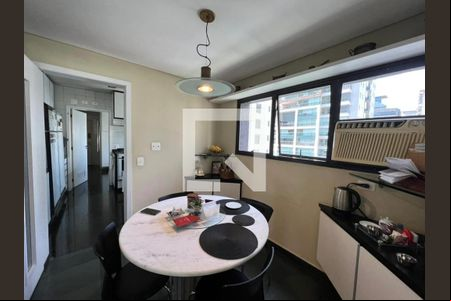 Apartamento à venda com 4 quartos, 220m² em Jardim Paulista, São Paulo