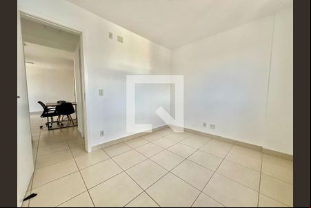 Quarto 2 de apartamento para alugar com 2 quartos, 65m² em Aeroporto, Belo Horizonte