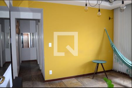 Detalhe Sala de apartamento para alugar com 2 quartos, 78m² em Sagrada Família, Belo Horizonte