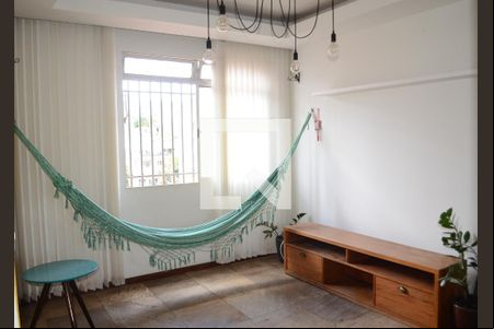 Detalhe Sala de apartamento para alugar com 2 quartos, 78m² em Sagrada Família, Belo Horizonte