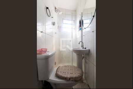 Banheiro de casa para alugar com 1 quarto, 36m² em Jardim Piratininga, São Paulo