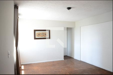 Detalhe Sala de apartamento à venda com 3 quartos, 90m² em Sagrada Família, Belo Horizonte