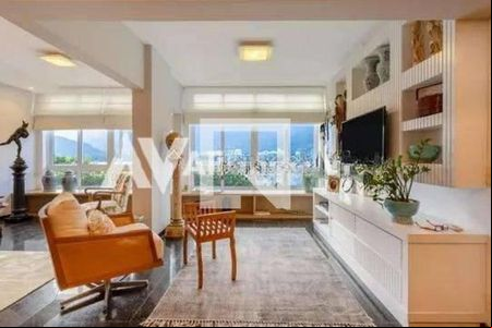 Casa à venda com 2 quartos, 94m² em Ipanema, Rio de Janeiro