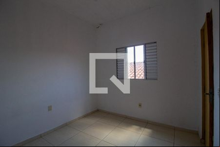 Quarto de casa para alugar com 1 quarto, 32m² em Jardim Simus, Sorocaba