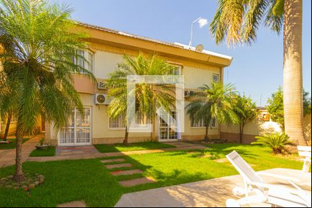Fachada de casa à venda com 4 quartos, 148m² em Centro, Canoas