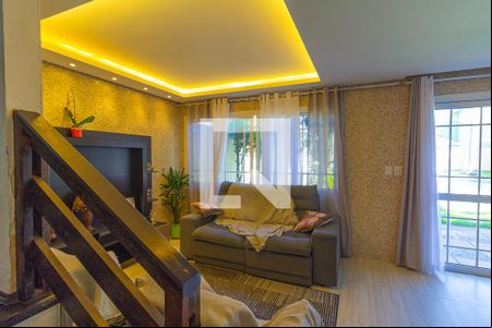 Sala de casa à venda com 4 quartos, 148m² em Centro, Canoas