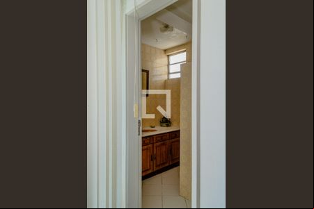 Lavabo de apartamento para alugar com 4 quartos, 220m² em Agronômica, Florianópolis