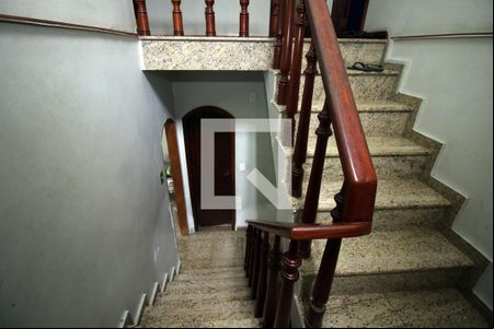 Sala - escada 2º piso de casa para alugar com 3 quartos, 360m² em Taquara, Rio de Janeiro
