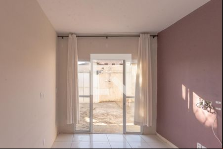 Sala de casa para alugar com 2 quartos, 250m² em Jardim Garcia, Campinas
