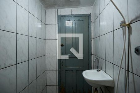 Banheiro de casa para alugar com 1 quarto, 40m² em Santa Tereza, Belo Horizonte
