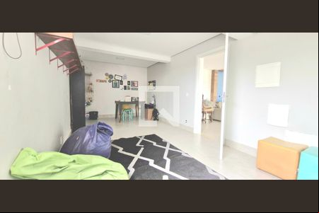 Sala de tv de casa de condomínio à venda com 6 quartos, 376m² em , Vespasiano