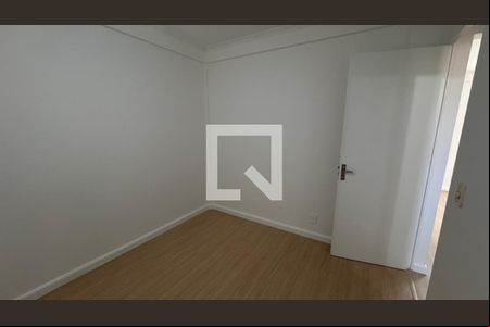 Quarto 2 de apartamento para alugar com 2 quartos, 57m² em Parque Residencial Vila União, Campinas