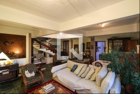 Sala de casa à venda com 3 quartos, 200m² em Sumaré, São Paulo
