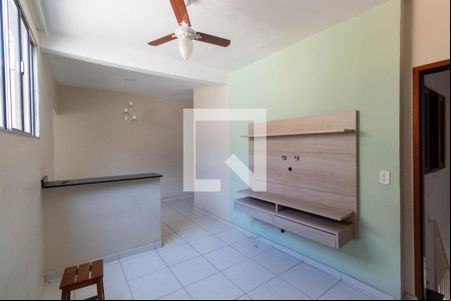 Sala 2 de casa para alugar com 4 quartos, 300m² em Conjunto Habitacional Padre Jose de Anchieta, São Paulo