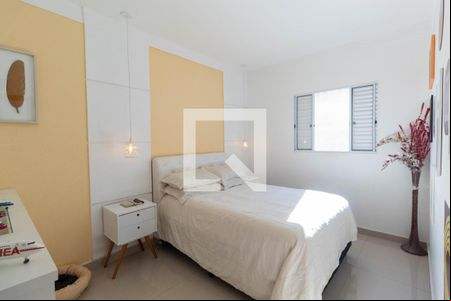 Quarto 1 de casa de condomínio à venda com 2 quartos, 54m² em Vila Nhocuné, São Paulo