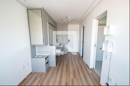 Sala/quarto de kitnet/studio à venda com 1 quarto, 27m² em Vila Dom Pedro I, São Paulo