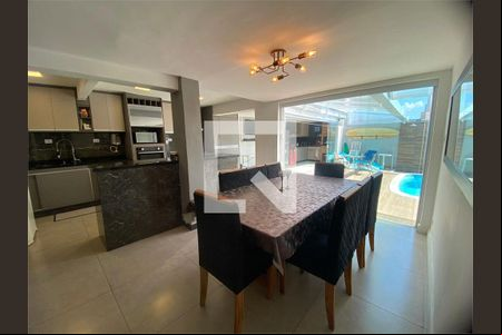 Casa à venda com 2 quartos, 184m² em Conjunto Residencial Santa Terezinha, São Paulo