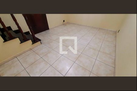 Sala de casa para alugar com 3 quartos, 125m² em Cidade das Flores, Osasco