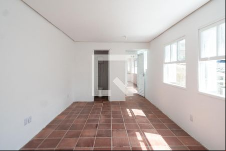 Sala/Quarto de apartamento para alugar com 1 quarto, 41m² em Partenon, Porto Alegre