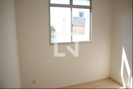 Quarto 1 de apartamento à venda com 2 quartos, 48m² em Califórnia, Contagem
