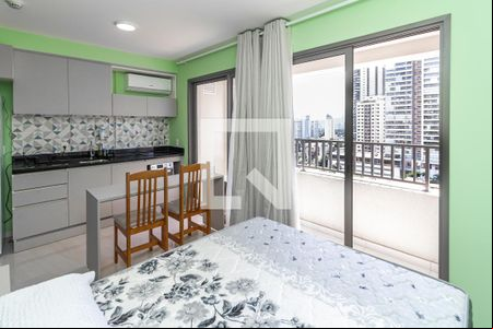 Varanda de kitnet/studio para alugar com 1 quarto, 27m² em Vila Romana, São Paulo