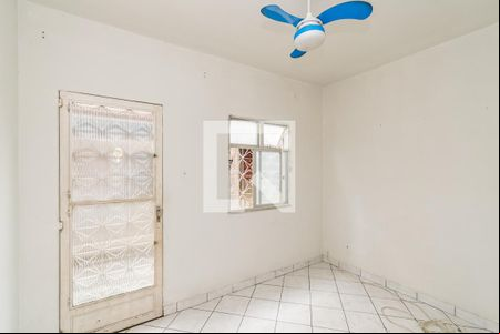 Sala de casa para alugar com 2 quartos, 49m² em Brás de Pina, Rio de Janeiro
