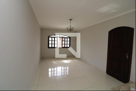 Sala de casa à venda com 3 quartos, 192m² em Jardim Santa Adelia, São Paulo