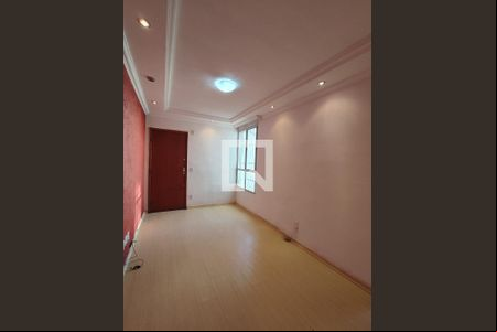 Sala de apartamento para alugar com 2 quartos, 88m² em Chacaras Reunidas Santa Terezinha, Contagem