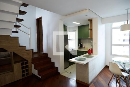 Sala de apartamento para alugar com 1 quarto, 55m² em Lourdes, Belo Horizonte