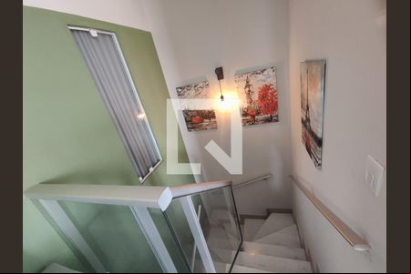 Escada de apartamento à venda com 3 quartos, 172m² em Alvorada, Contagem