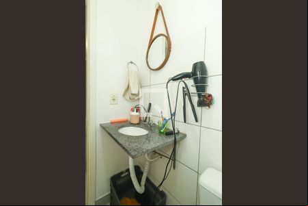Banheiro da Suíte de apartamento à venda com 3 quartos, 59m² em Sarandi, Porto Alegre