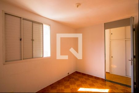 Quarto 2 de apartamento para alugar com 2 quartos, 56m² em Jardim Alvorada, Santo André